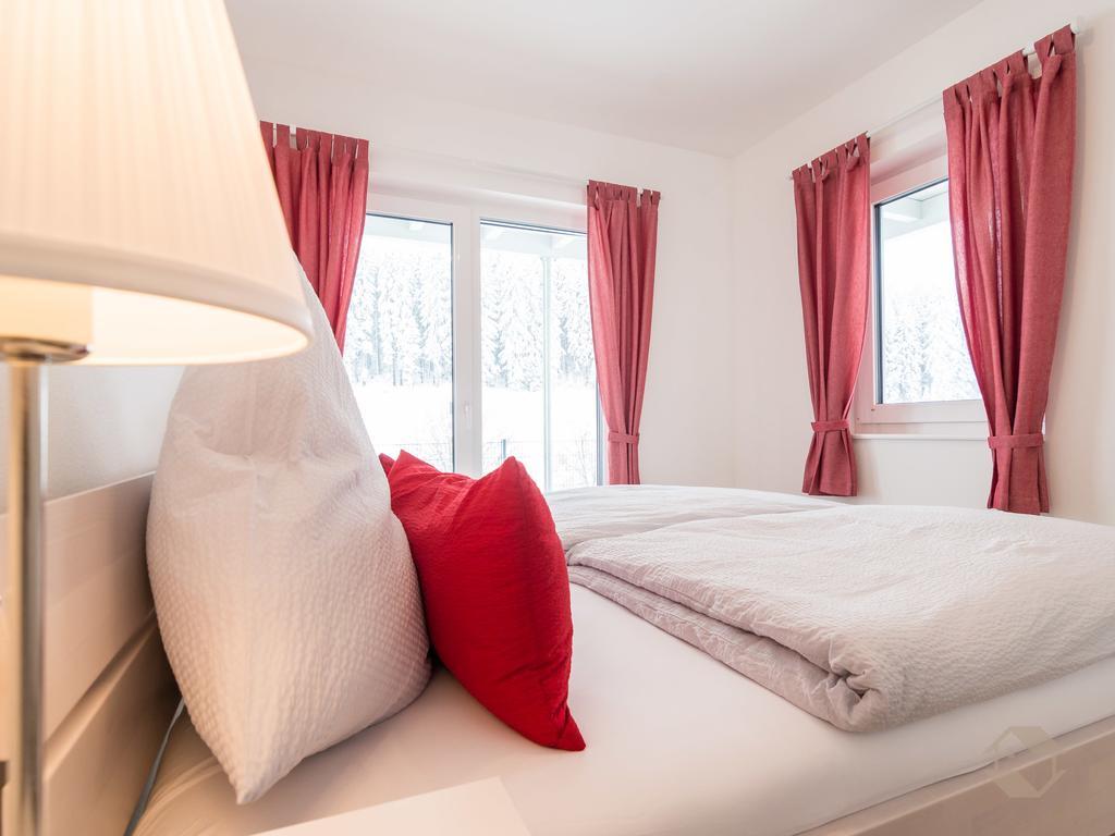 Kuckucksnest Apartment Unterkirnach Ruang foto
